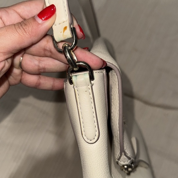 🚩FINAL! Kate Spade White Shoulder Bag with Curved Flap - Picture 4 of 16